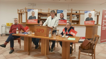 Vorsitzender Stefan Wanninger begrüßt alle Anwesenden