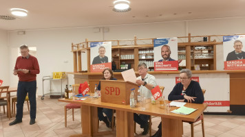 Ehrenvorsitzender Manfred Ruhland stellt die Schwerpunkte vor