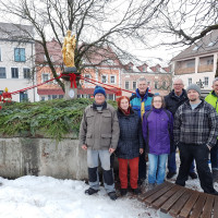 Stefan Wanninger mit Helfern